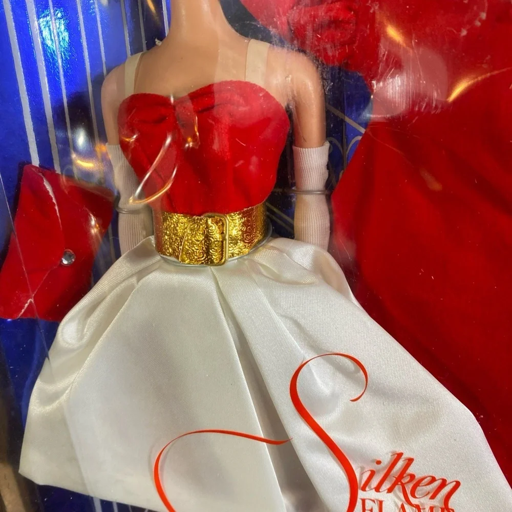 1997 Silken Flame Barbie‎ 1962 Fashion Reproduction Collector Ed Vtg & Ornament